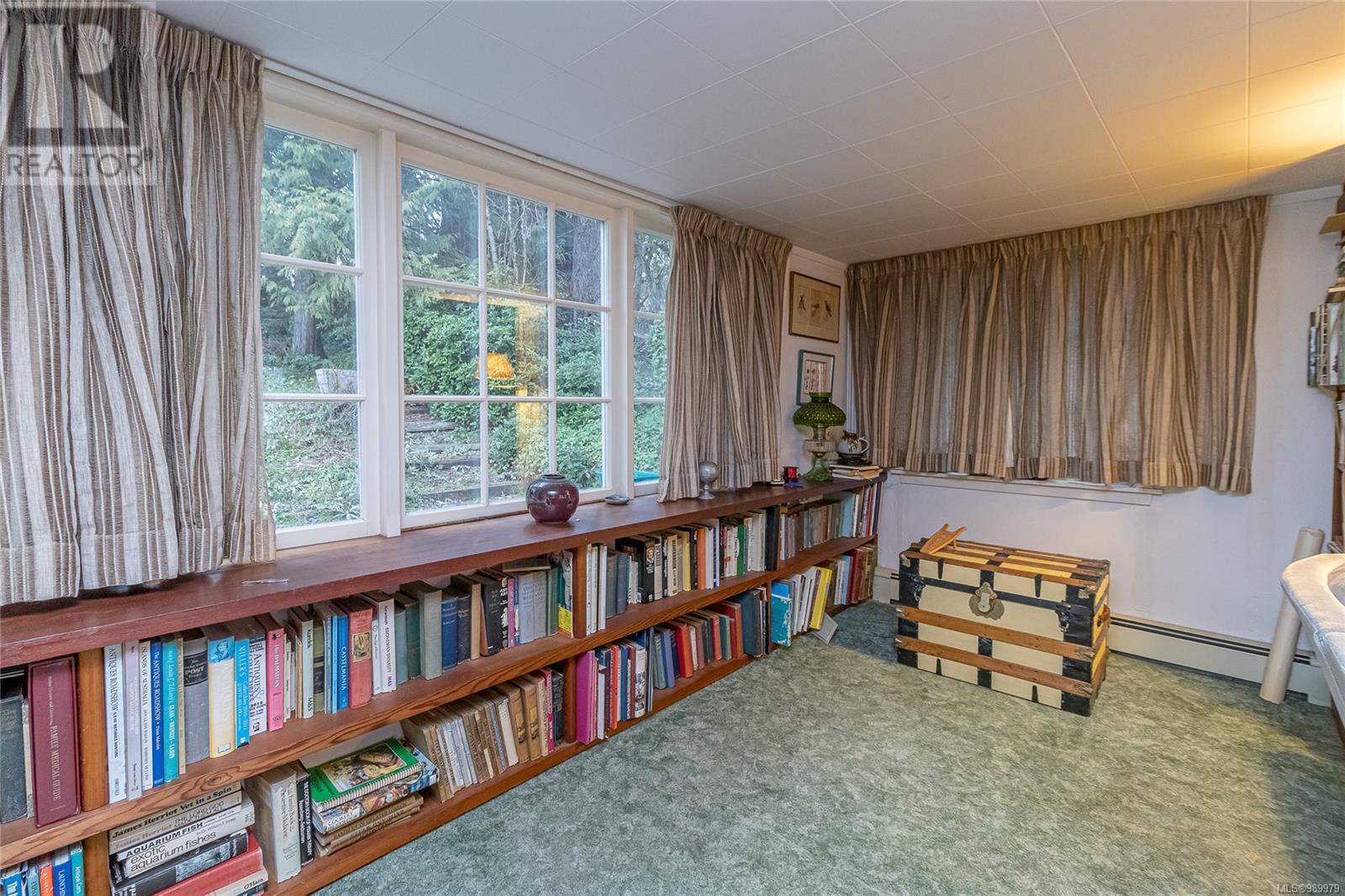  1247 Goldstream Avenue, Langford