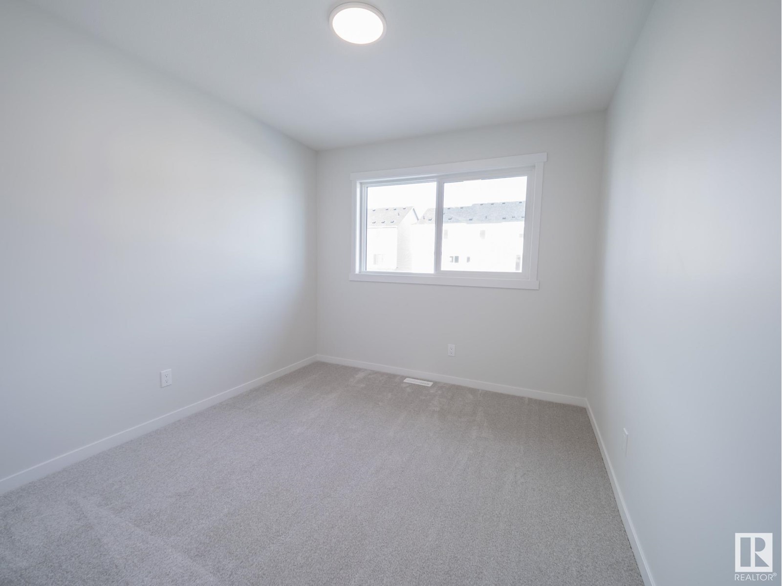 632 174 AV NE, Edmonton