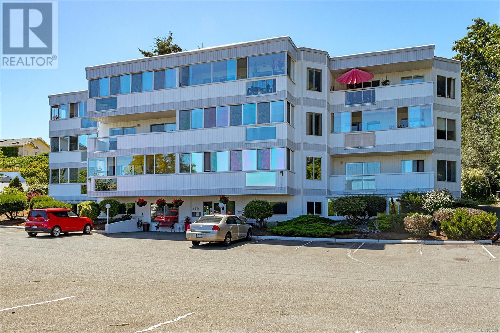 404 9958 Daniel St, Chemainus