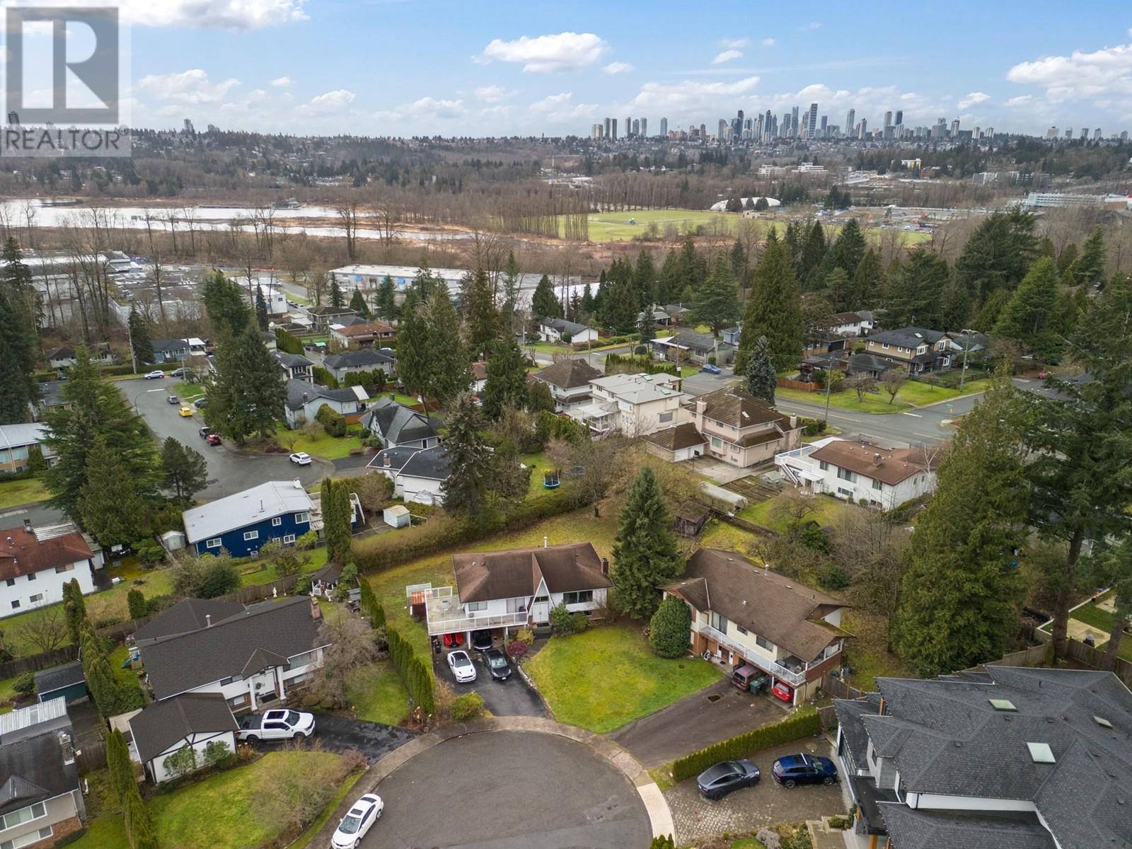 7129 CARDINAL COURT, Burnaby