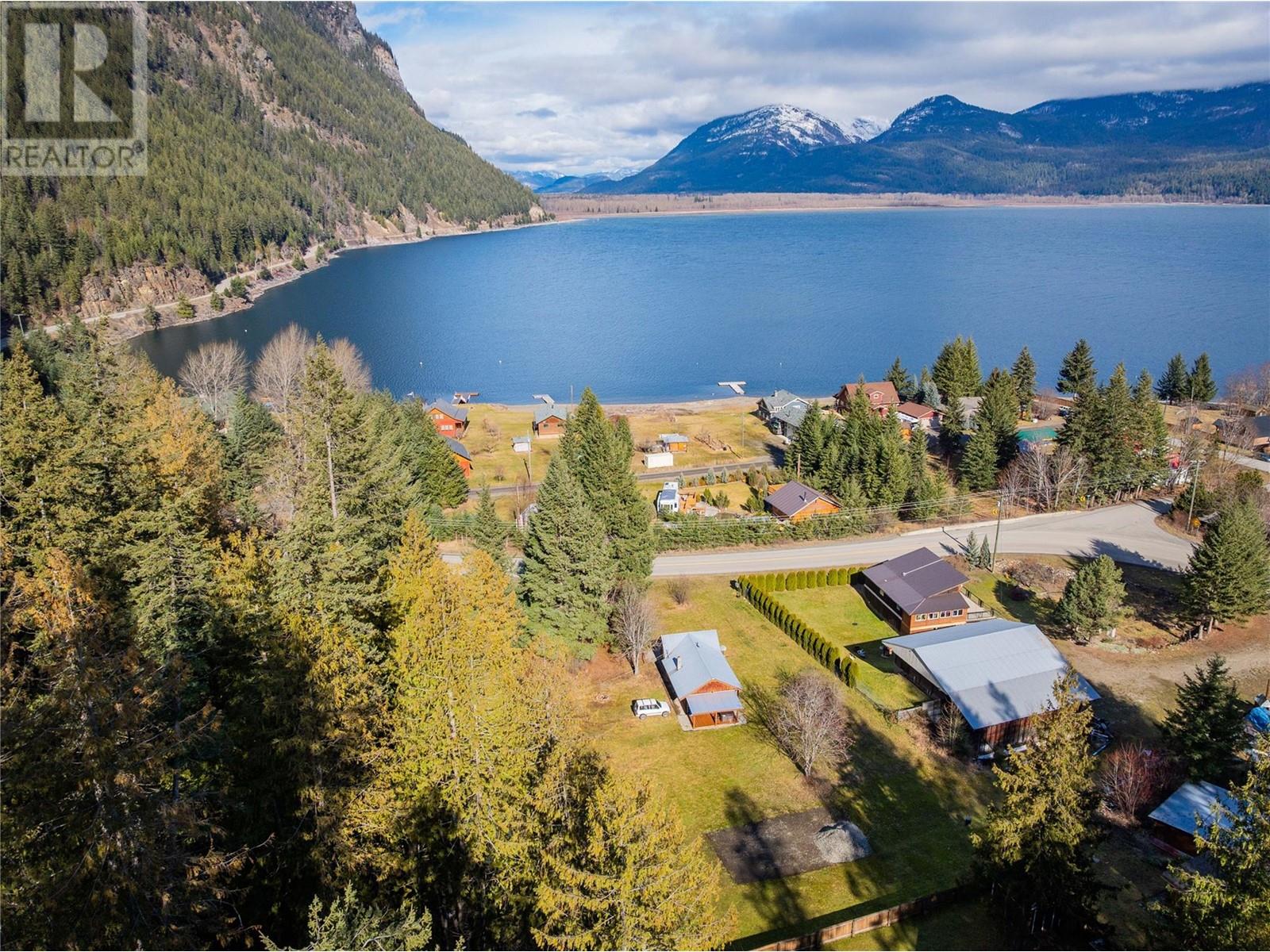 Photo 16 of 11845 31 Highway, Kaslo BC