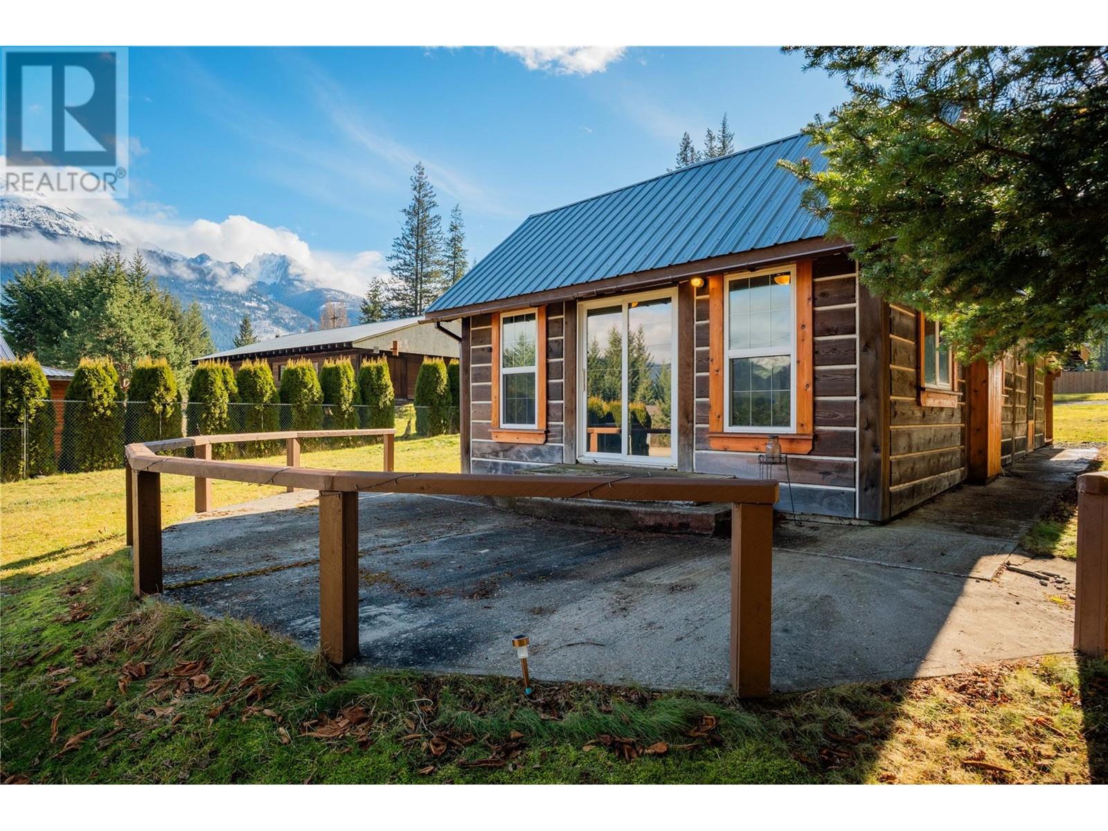 Photo 20 of 11845 31 Highway, Kaslo BC