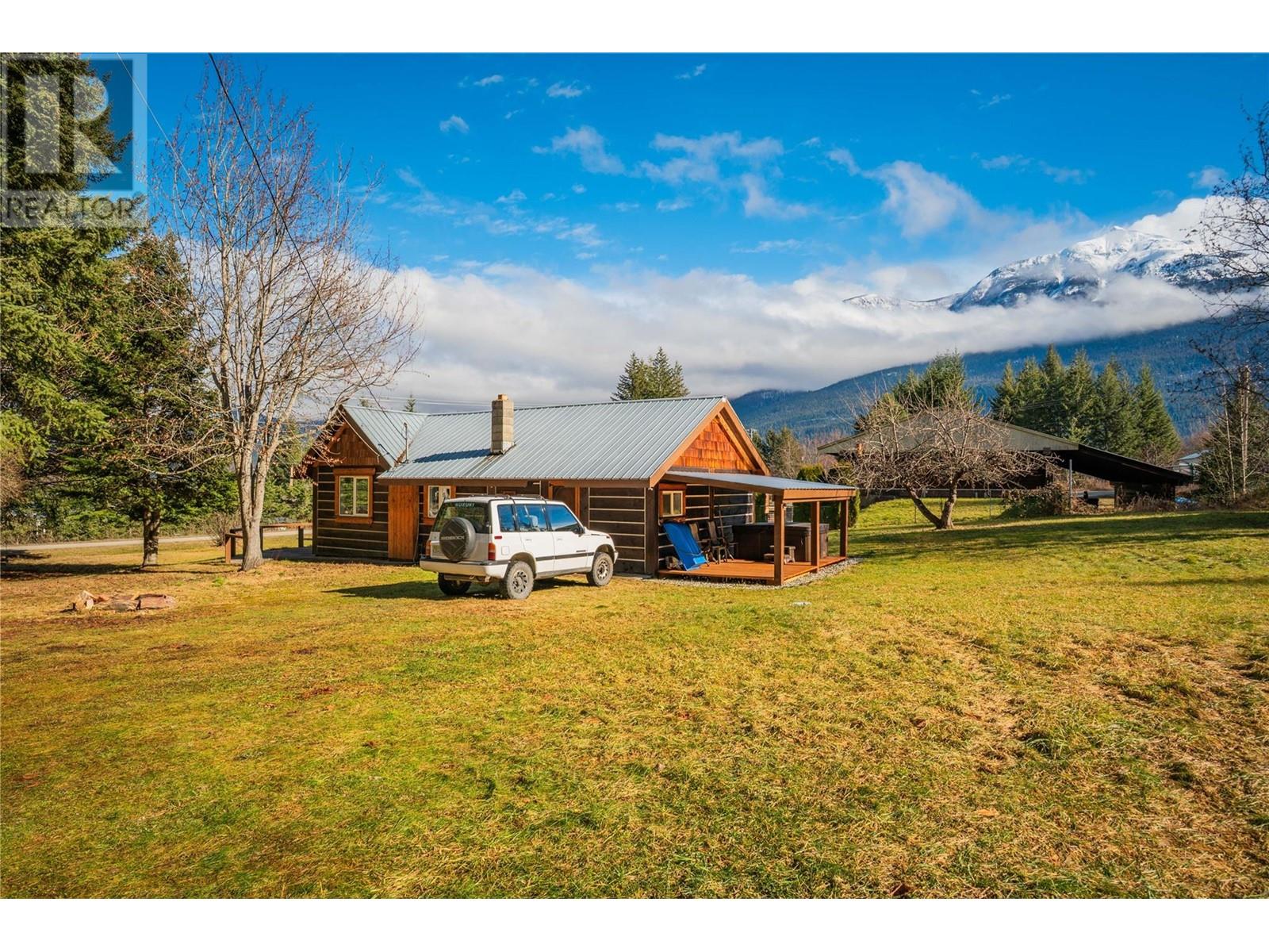 Photo 47 of 11845 31 Highway, Kaslo BC