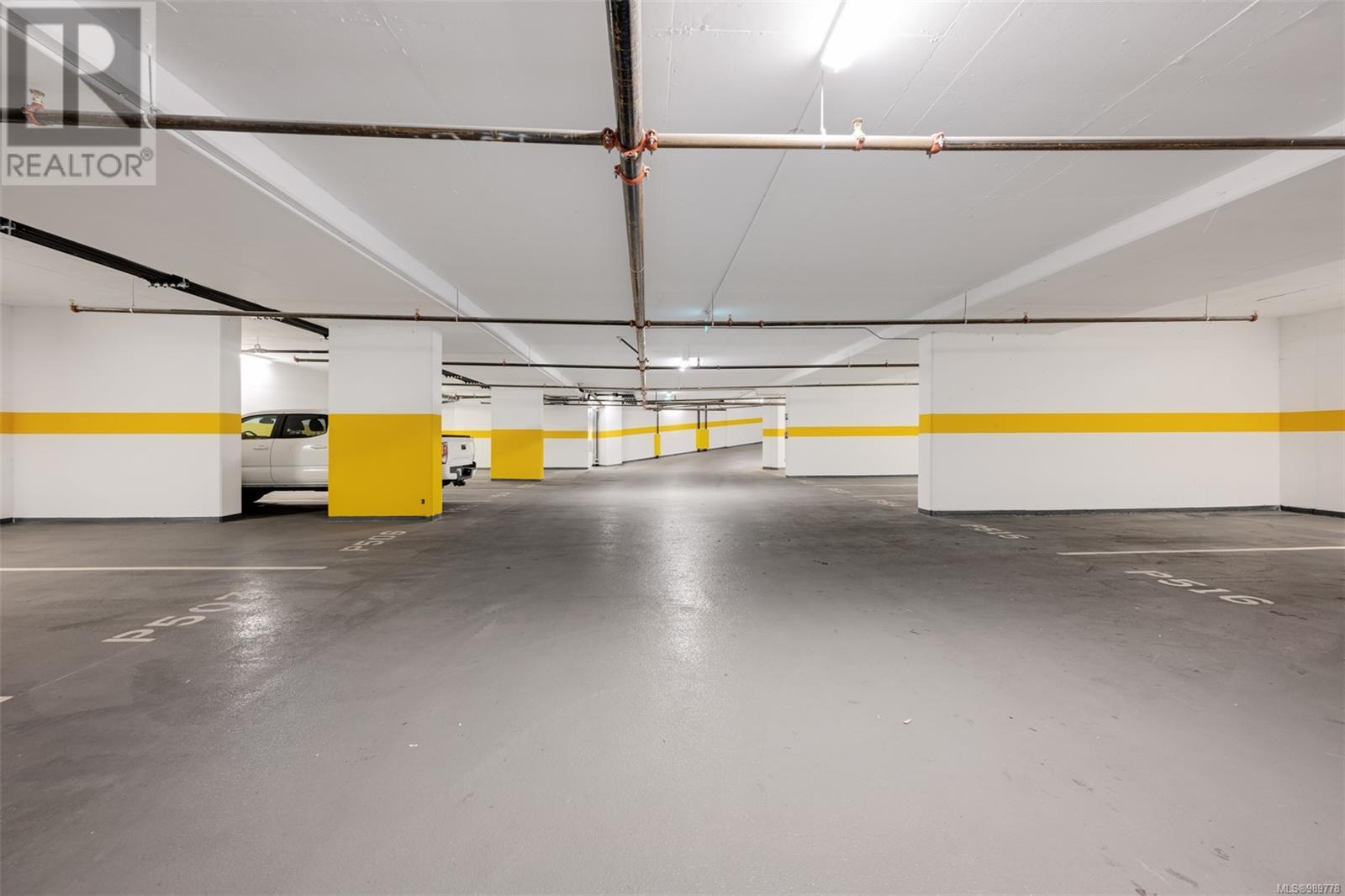 416 2000 Hannington Rd, Langford real estate listing 989778