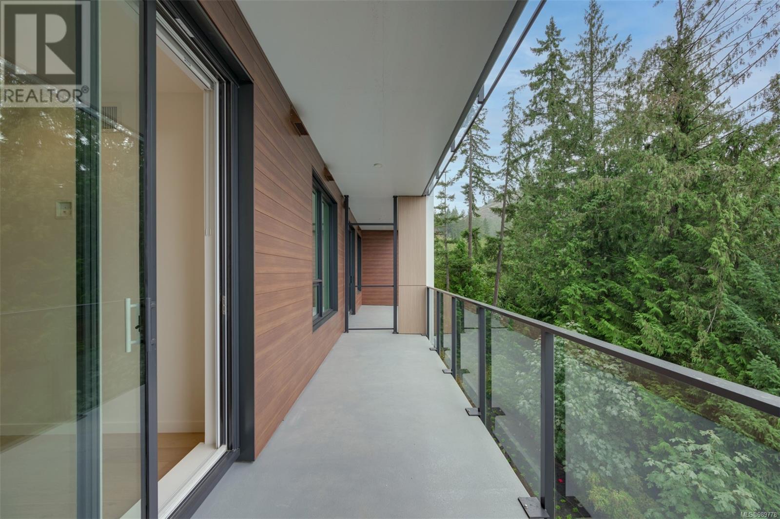 416 2000 Hannington Rd, Langford real estate listing 989778