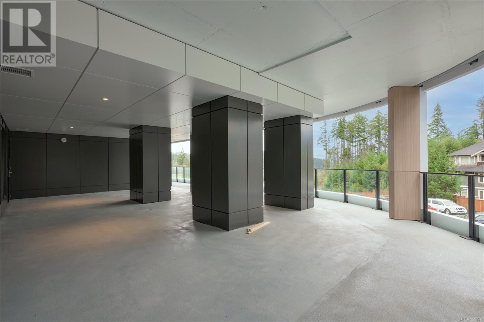 416 2000 Hannington Rd, Langford real estate listing 989778