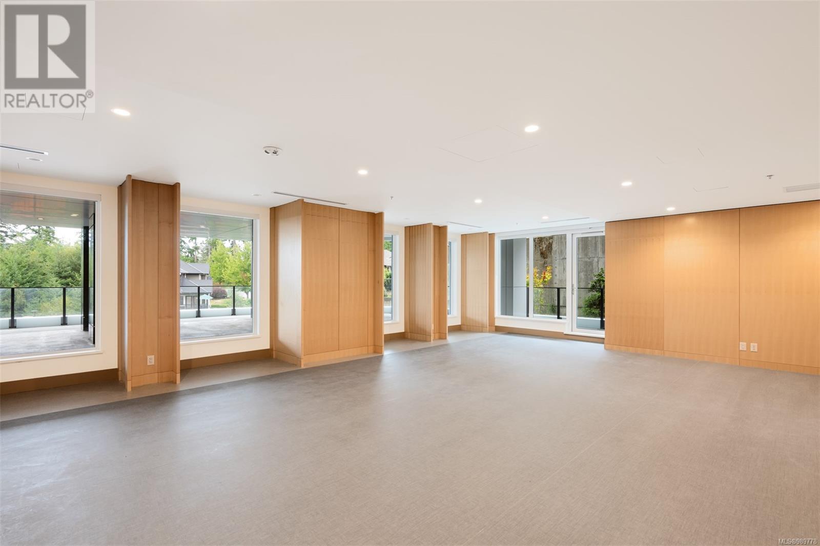 416 2000 Hannington Rd, Langford real estate listing 989778