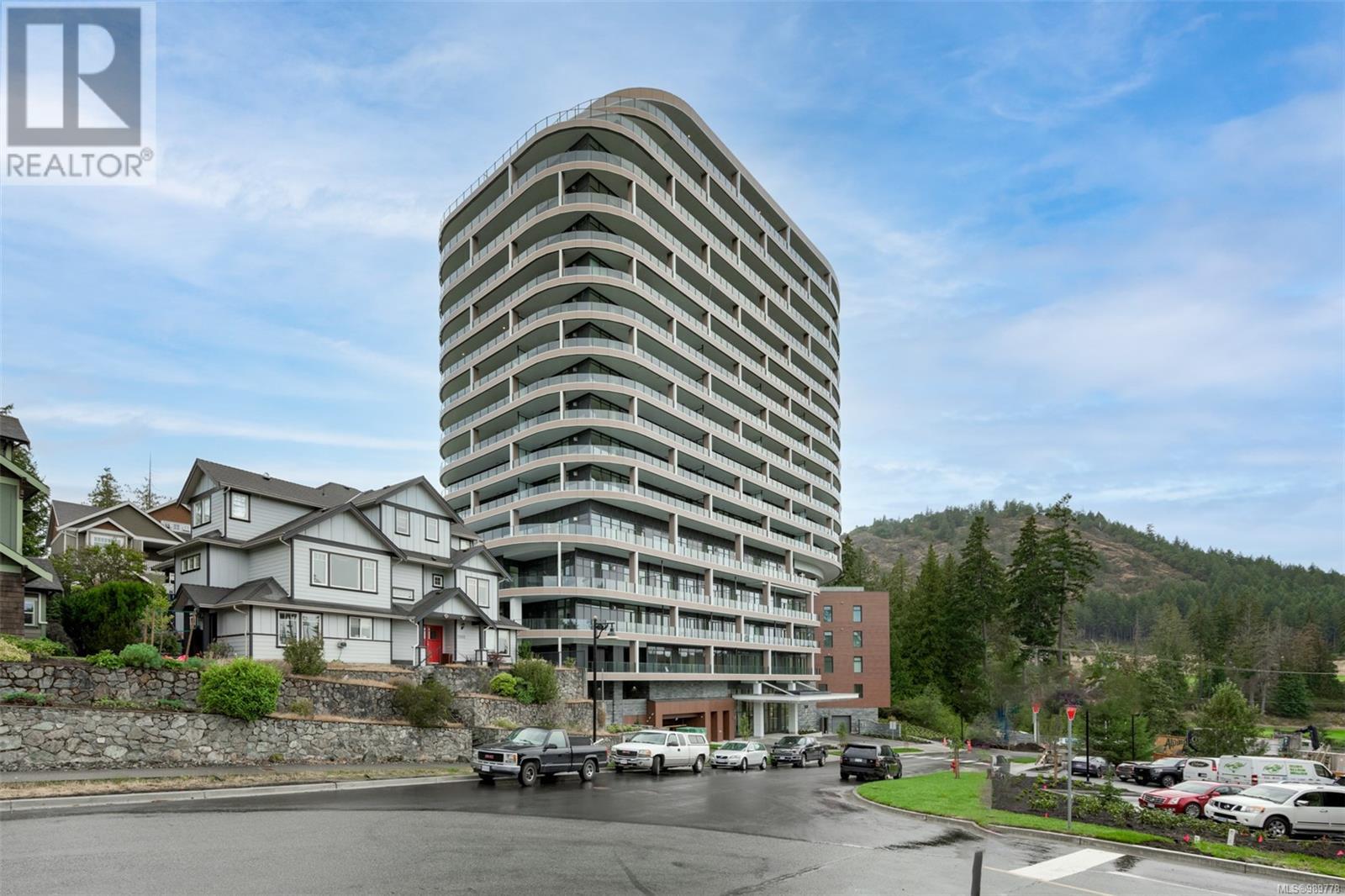 416 2000 Hannington Rd, Langford real estate listing 989778