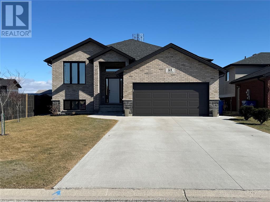 51 HOMESTEADS DRIVE