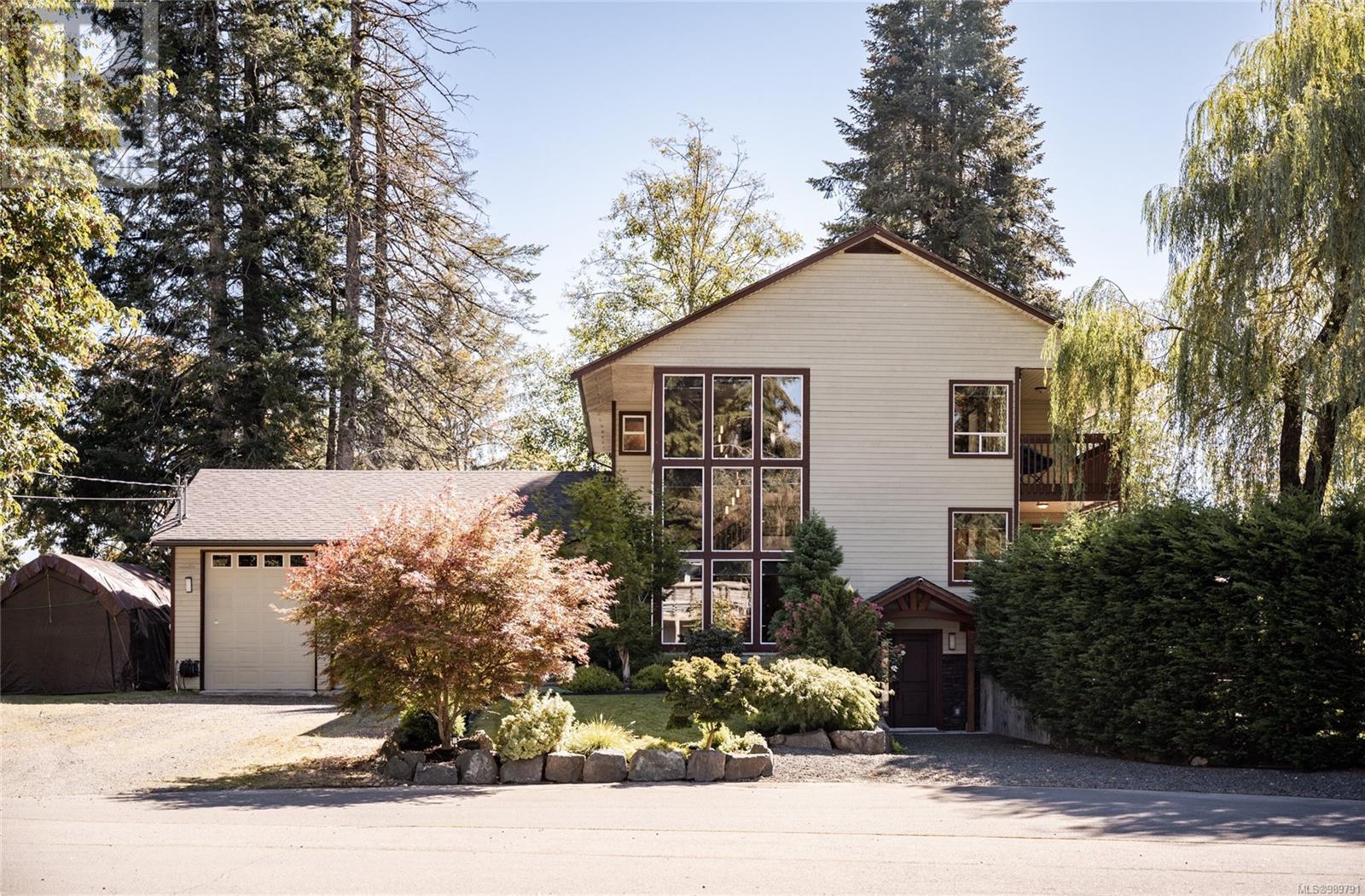 2107 Ebert Rd, Campbell River