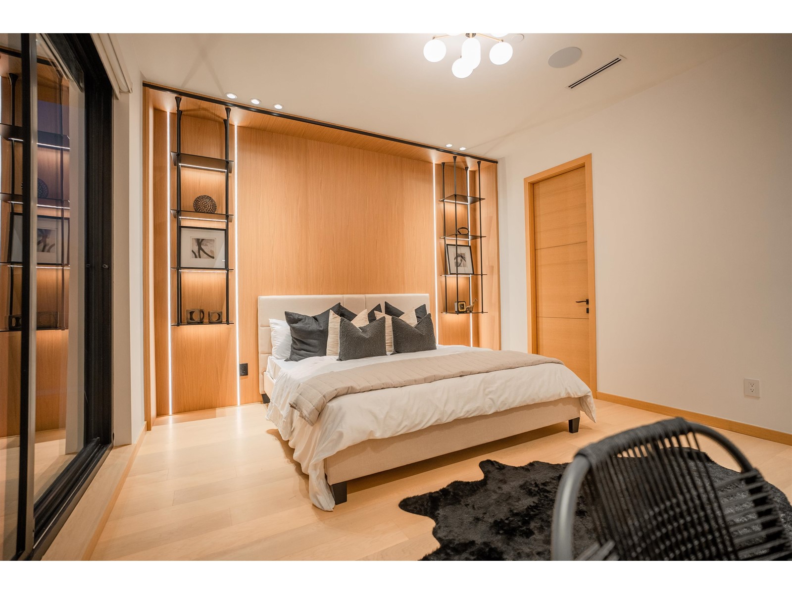 1072 HABGOOD STREET, White Rock real estate listing R2974091