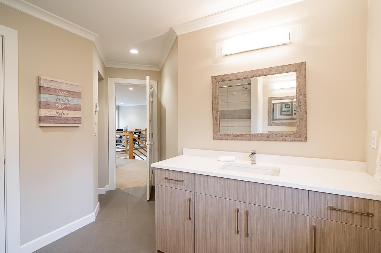 Photo 22 of 22015 40 Avenue, Langley BC
