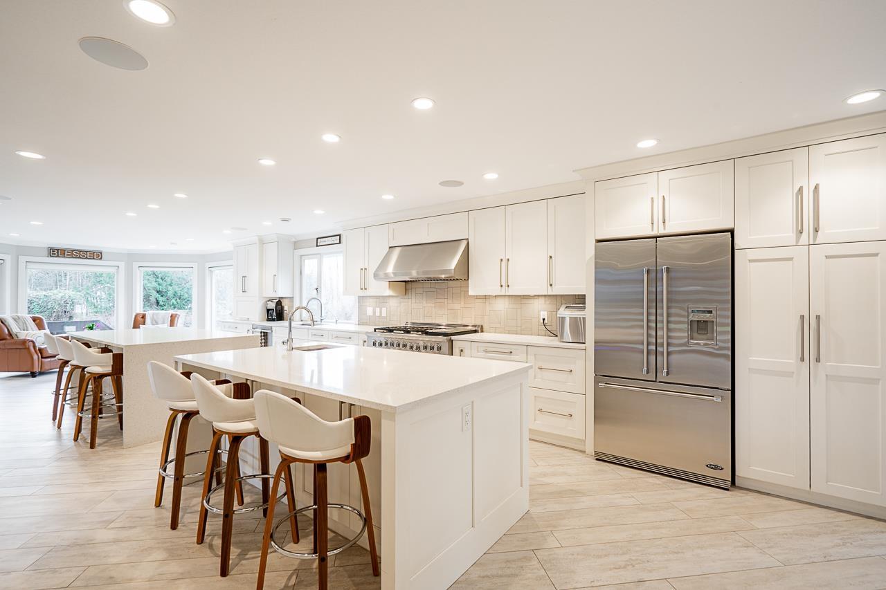 Photo 9 of 22015 40 Avenue, Langley BC