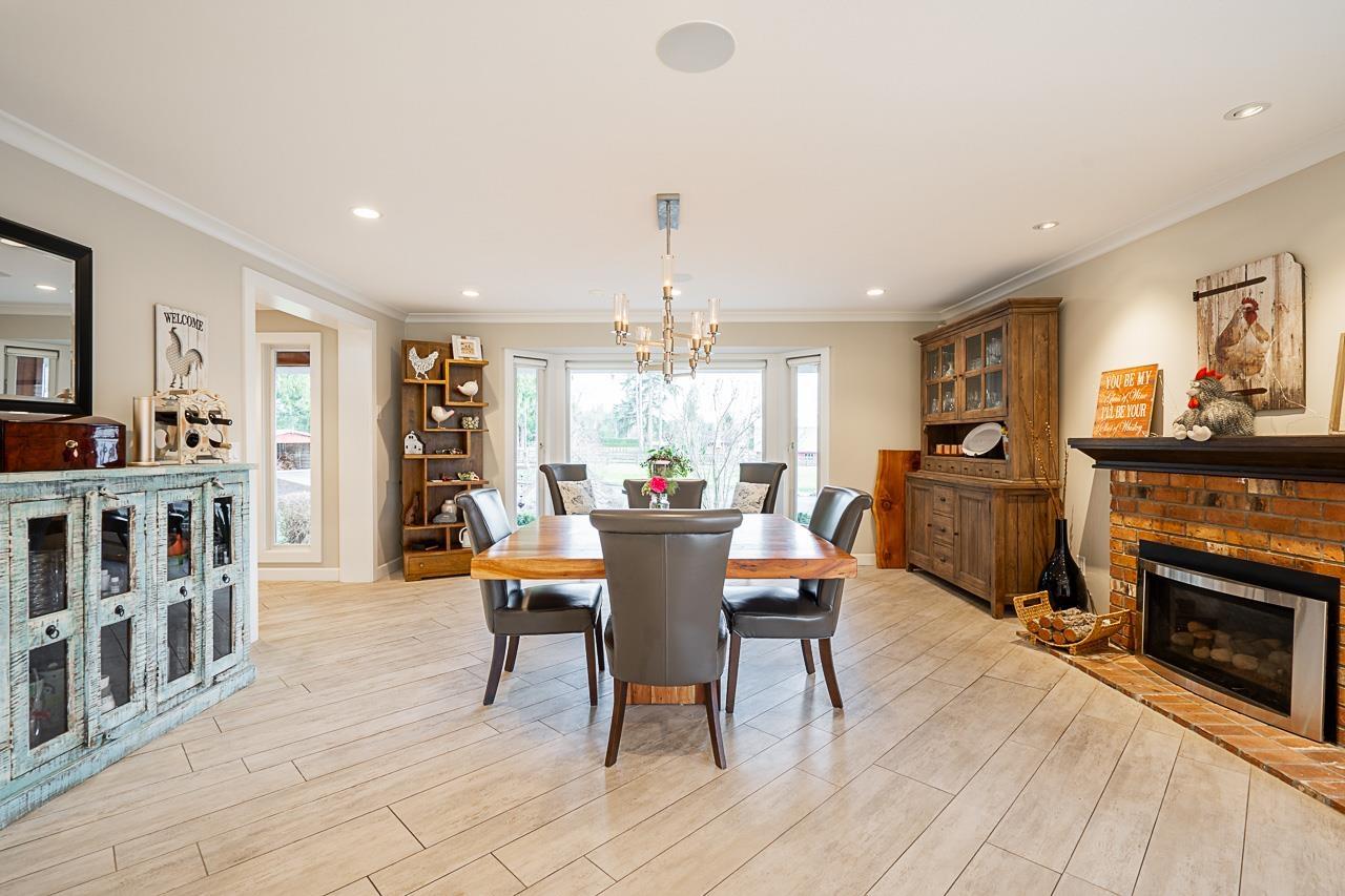 Photo 12 of 22015 40 Avenue, Langley BC