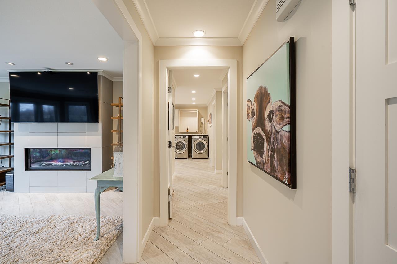 Photo 13 of 22015 40 Avenue, Langley BC