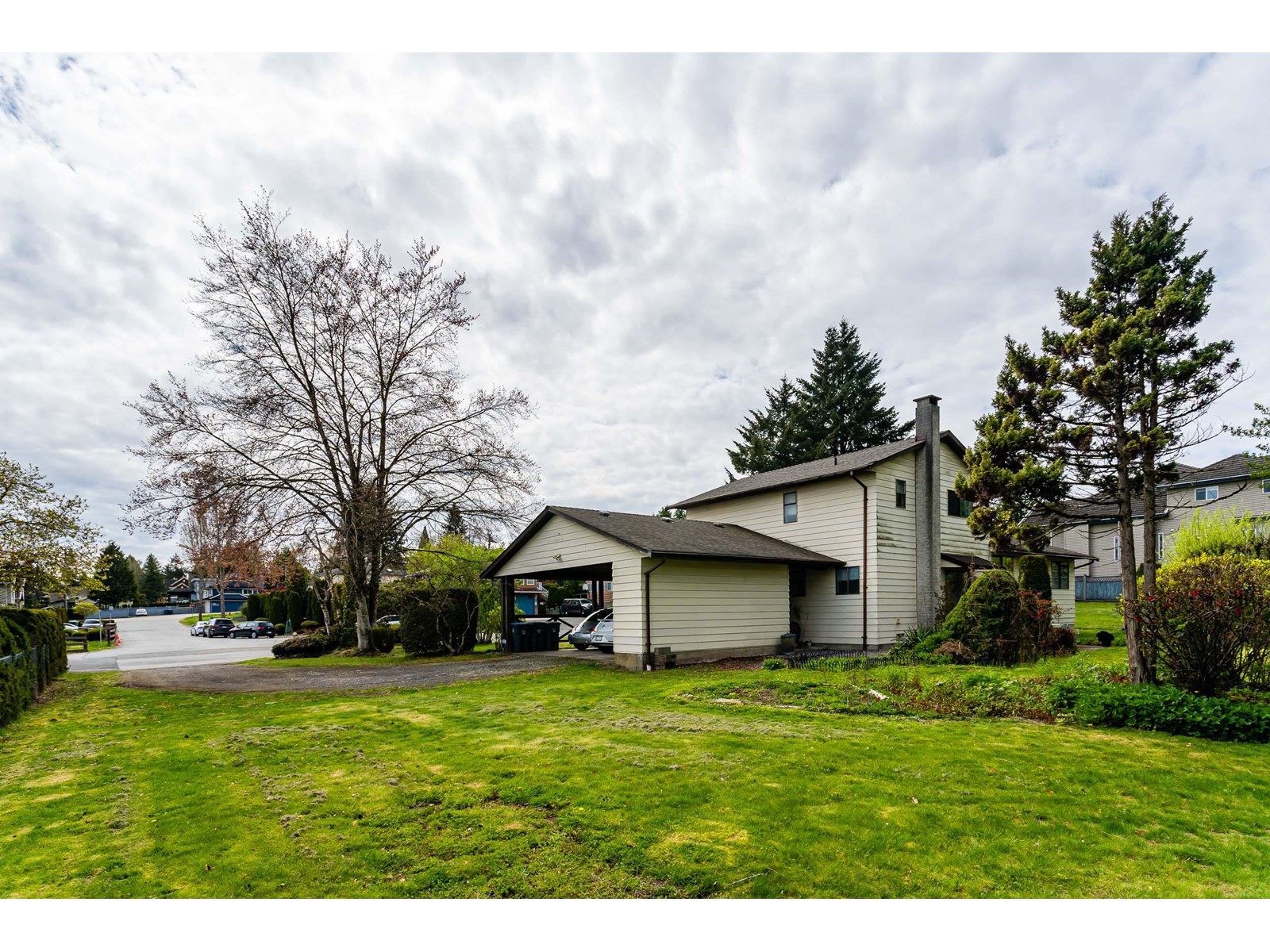 Photo 10 of 14971 76 A Avenue, Surrey BC