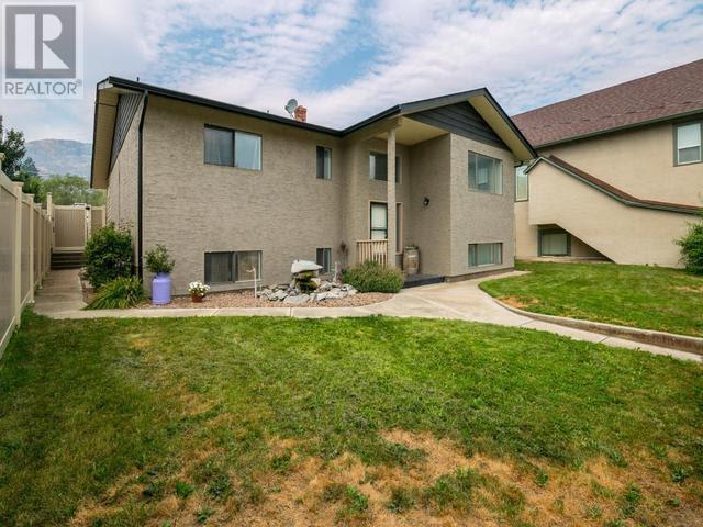  6242 Kootenay Street, Oliver