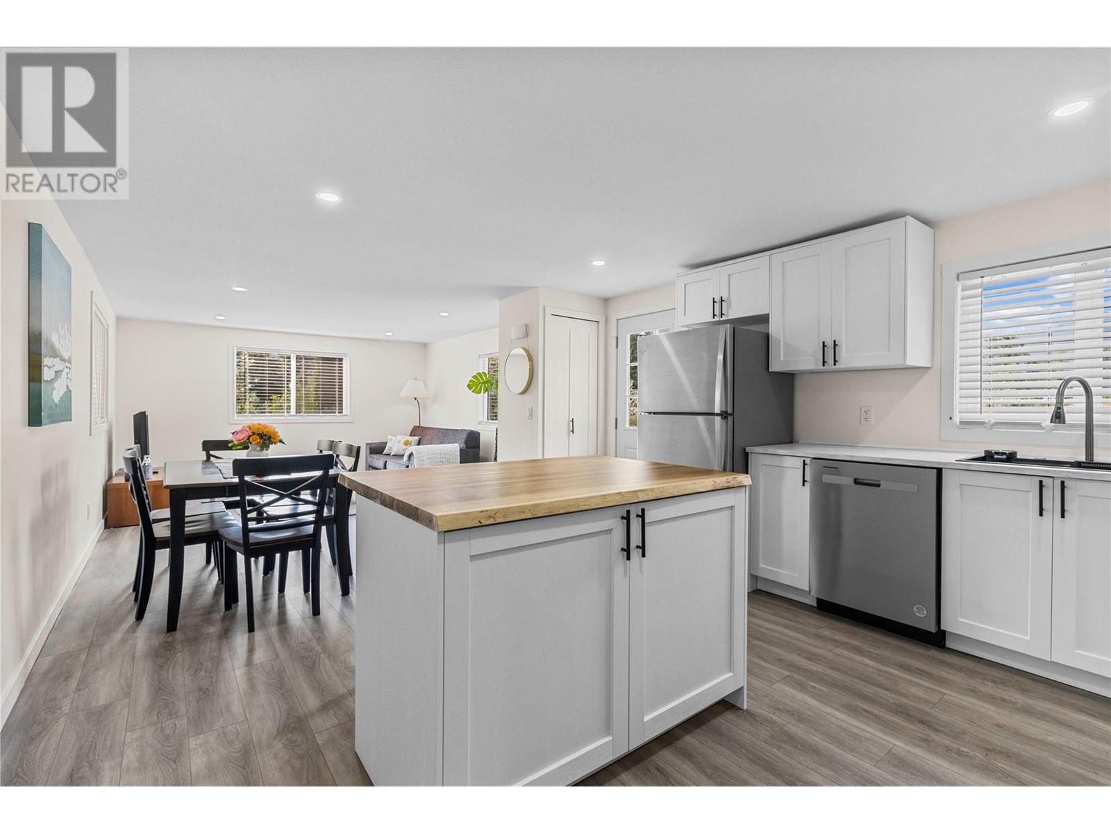 30 5 97A Highway, Sicamous