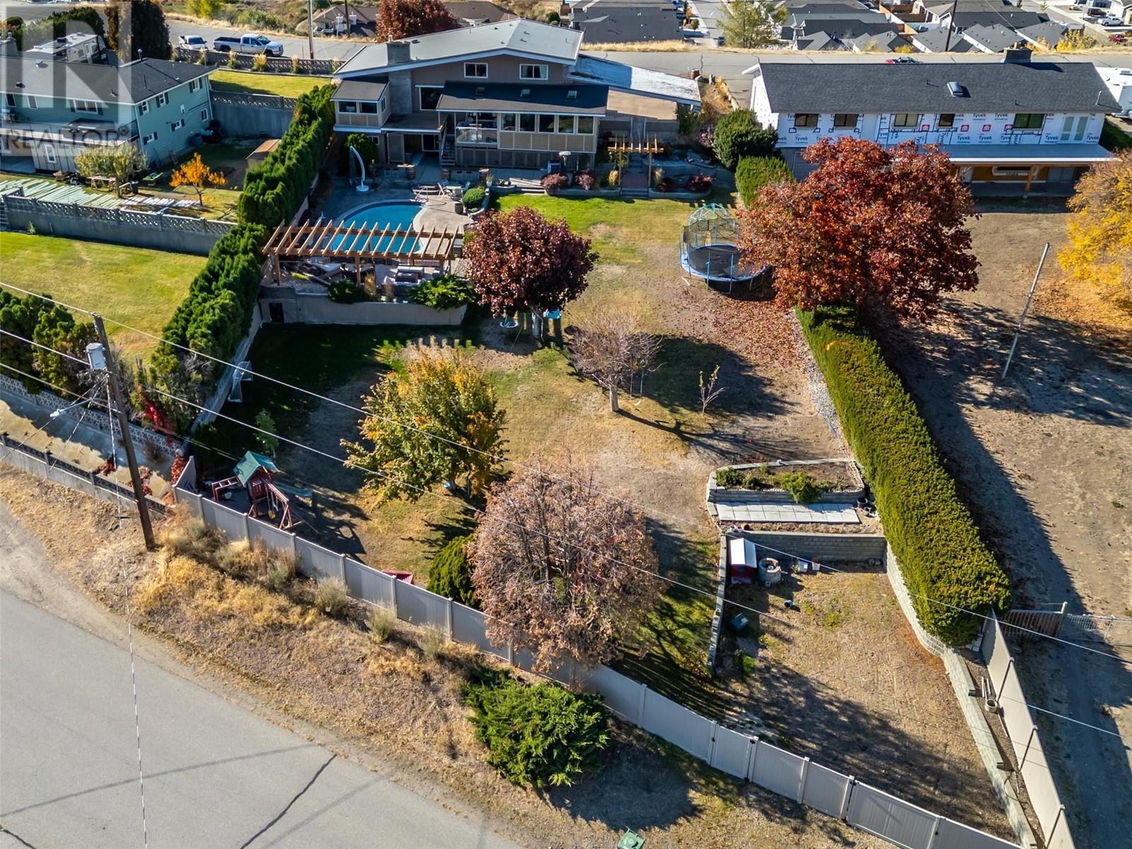 6521 BELLEVUE Drive, Oliver