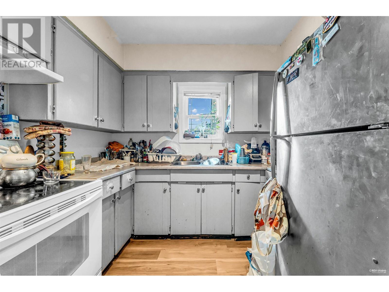 986 E 57TH AVENUE, Vancouver real estate listing R2974564