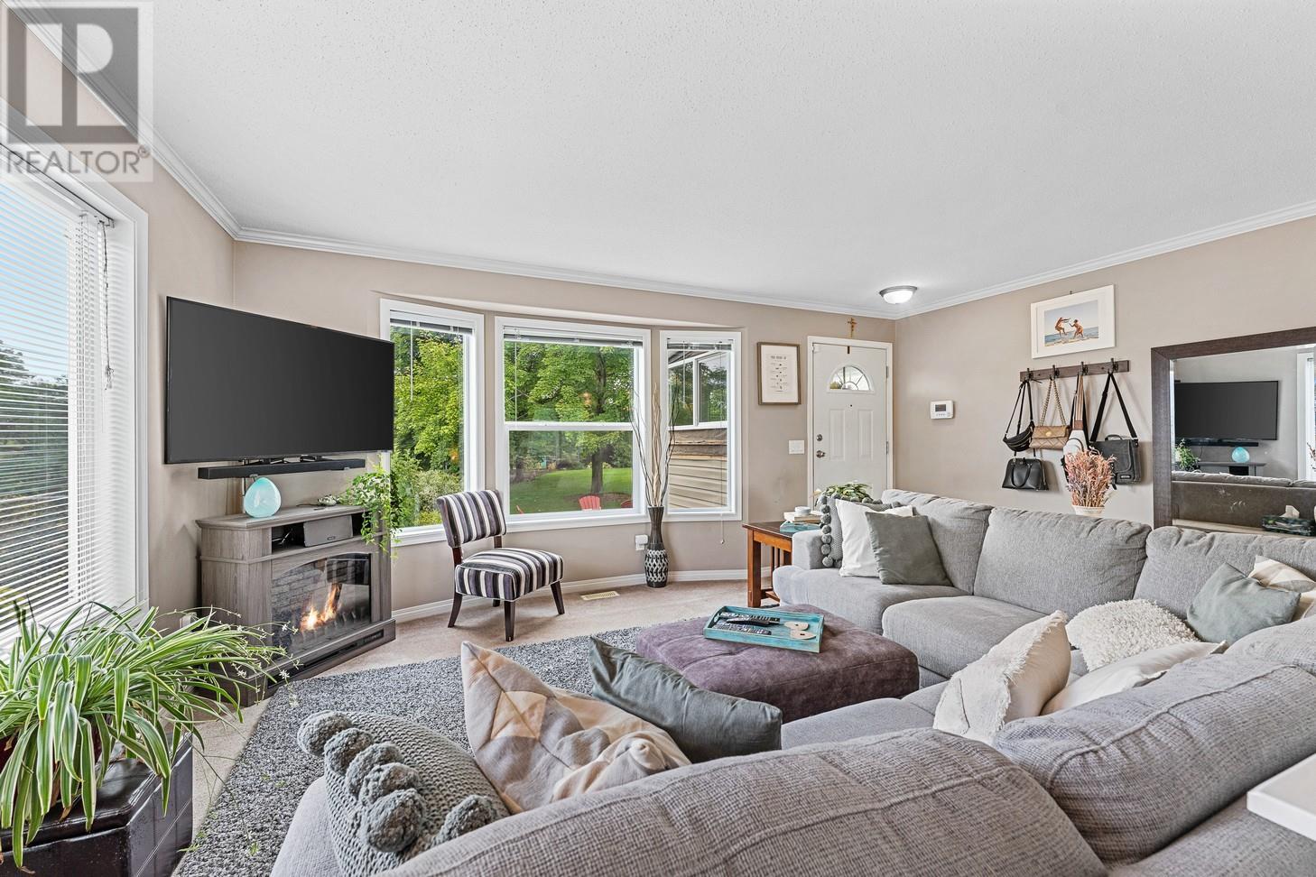 3022 Dunster Road, Kelowna