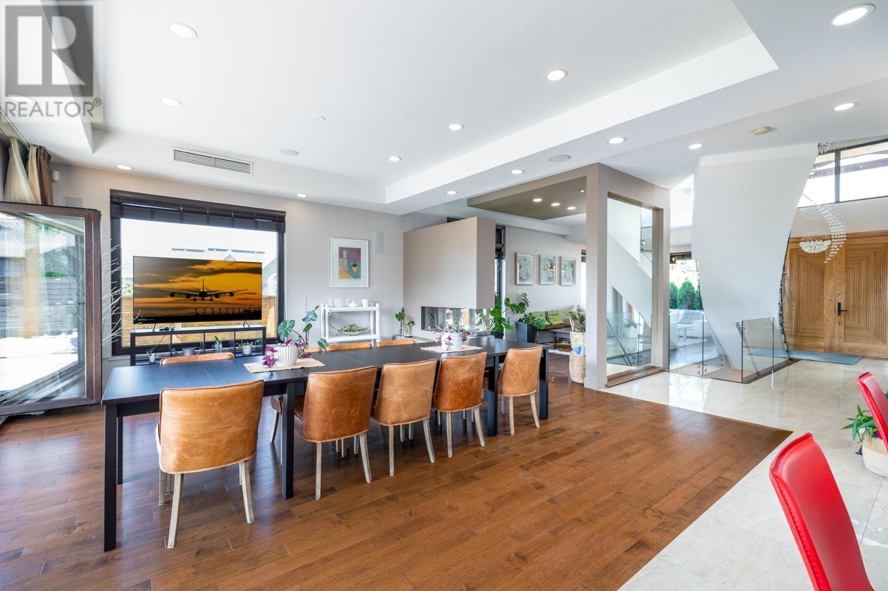 363 W 28TH STREET, North Vancouver