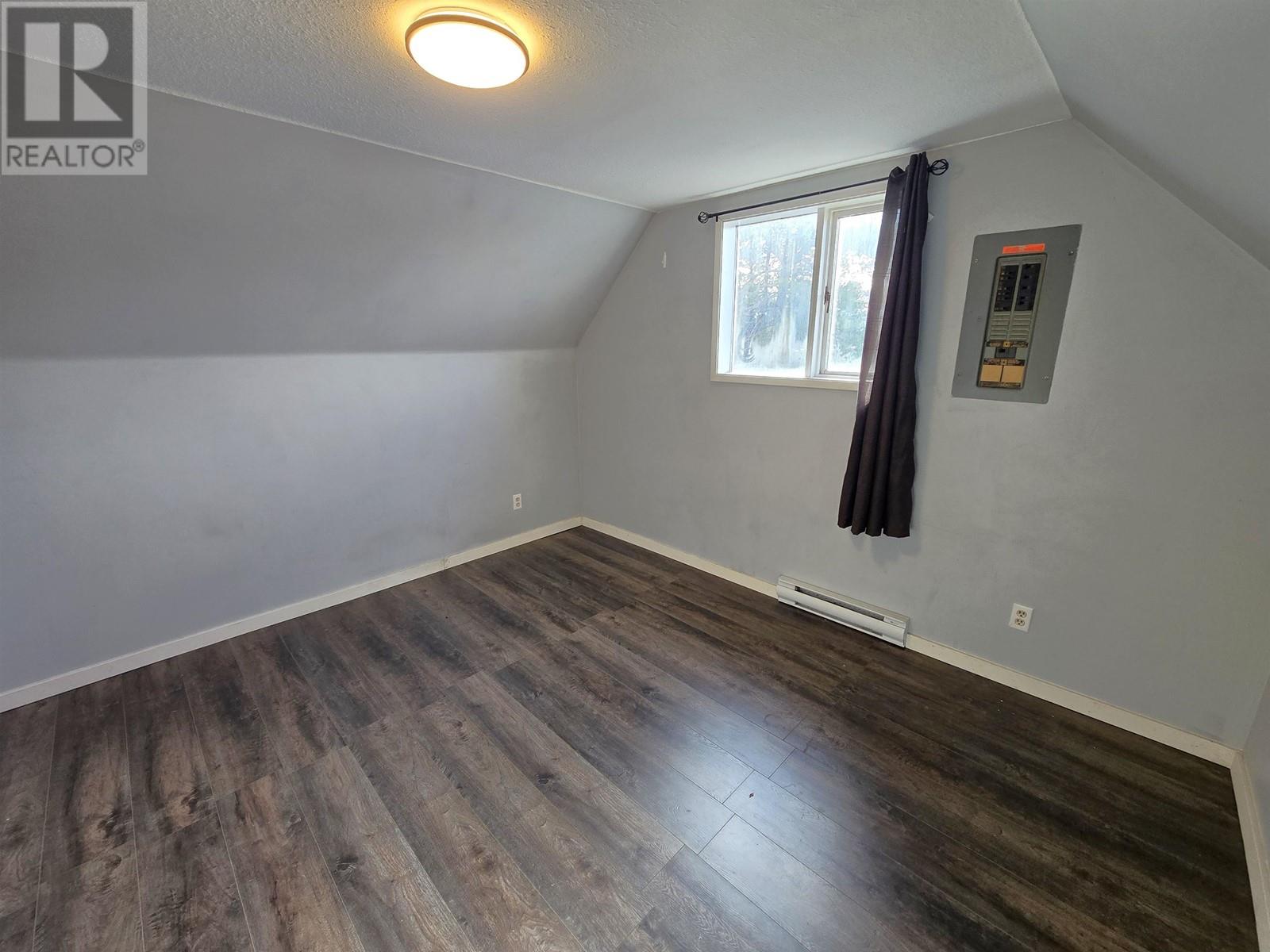4525 PARK AVENUE, Terrace