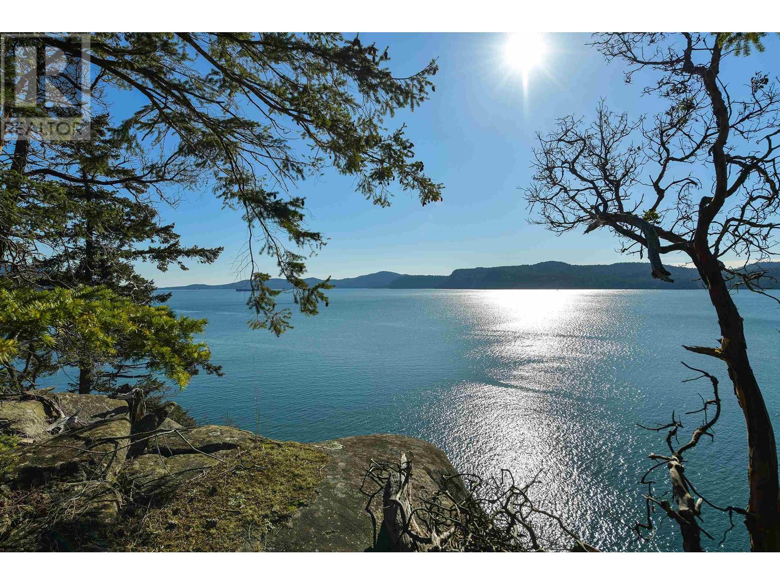 Lot A BEECHWOOD DRIVE, Mayne Island