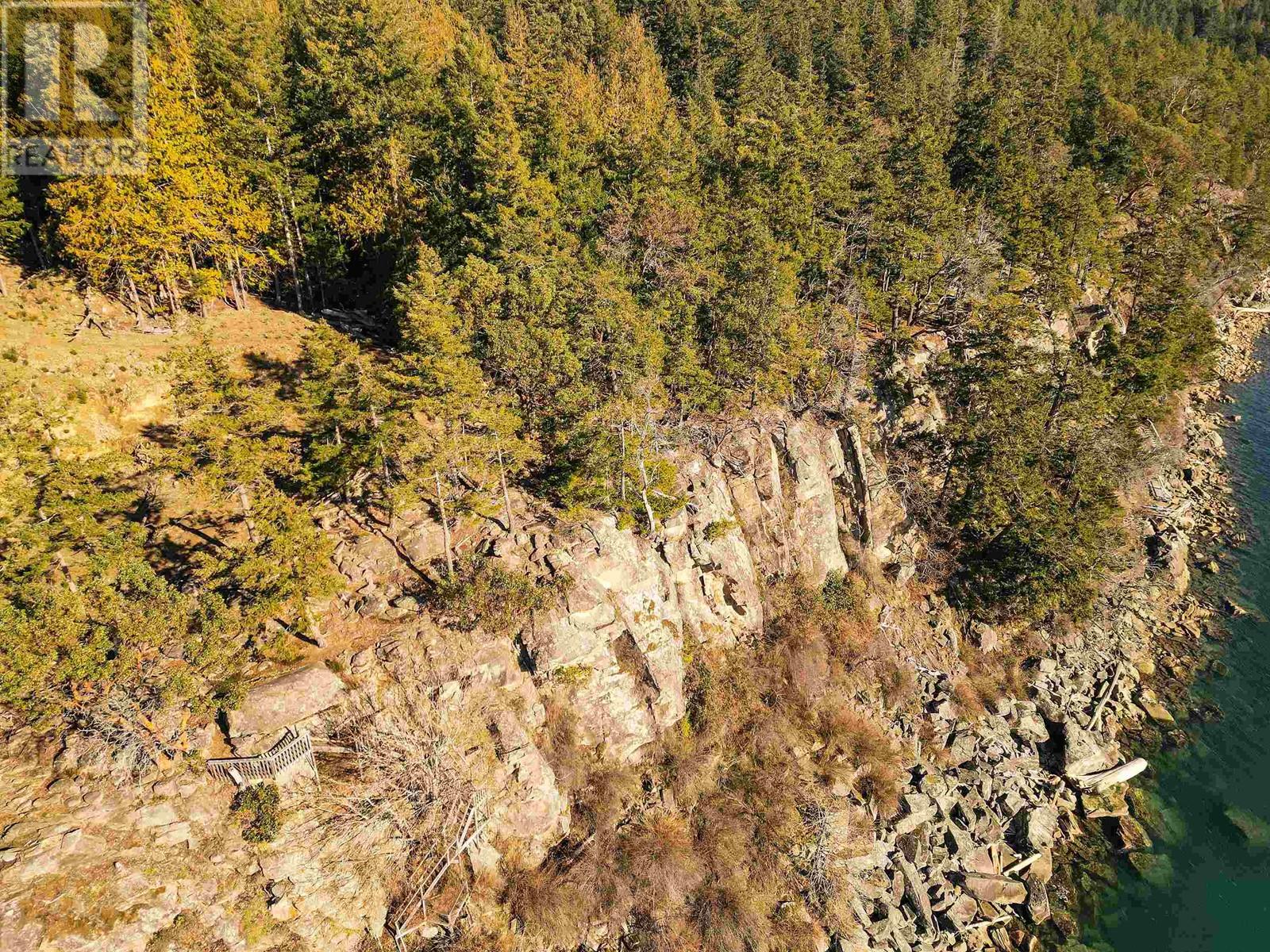 Lot A BEECHWOOD DRIVE, Mayne Island