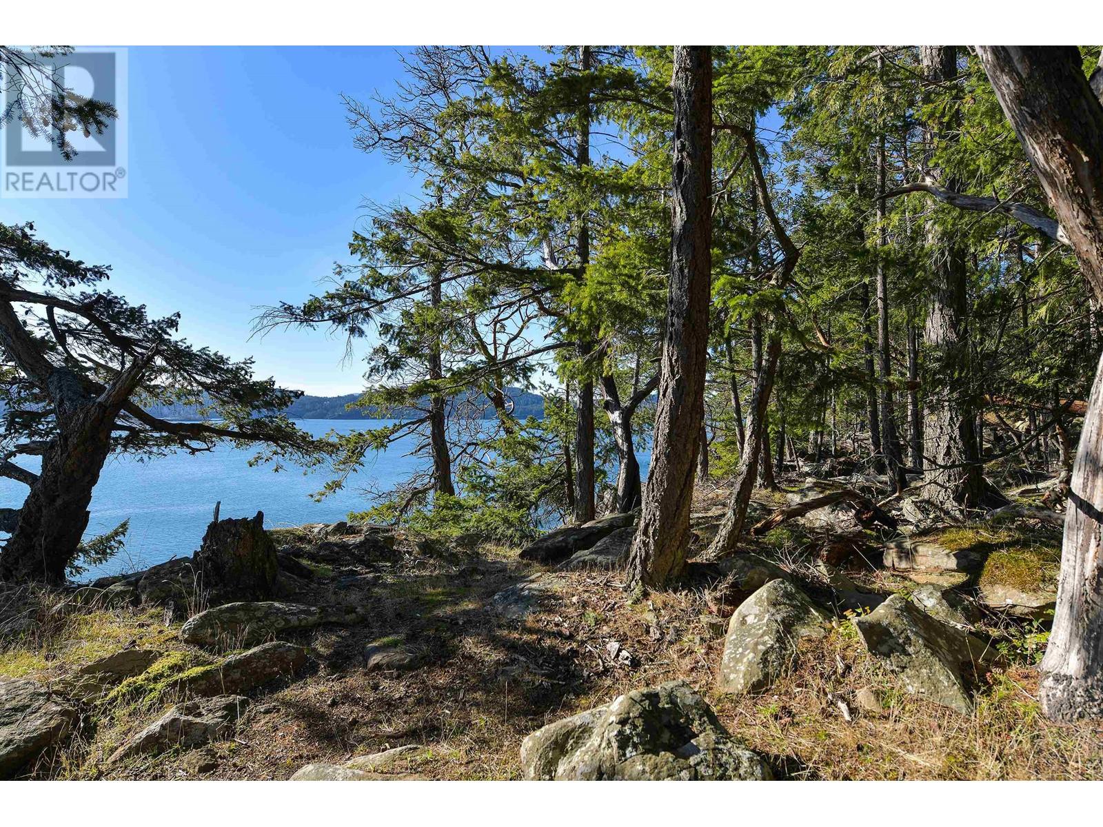 Lot A BEECHWOOD DRIVE, Mayne Island