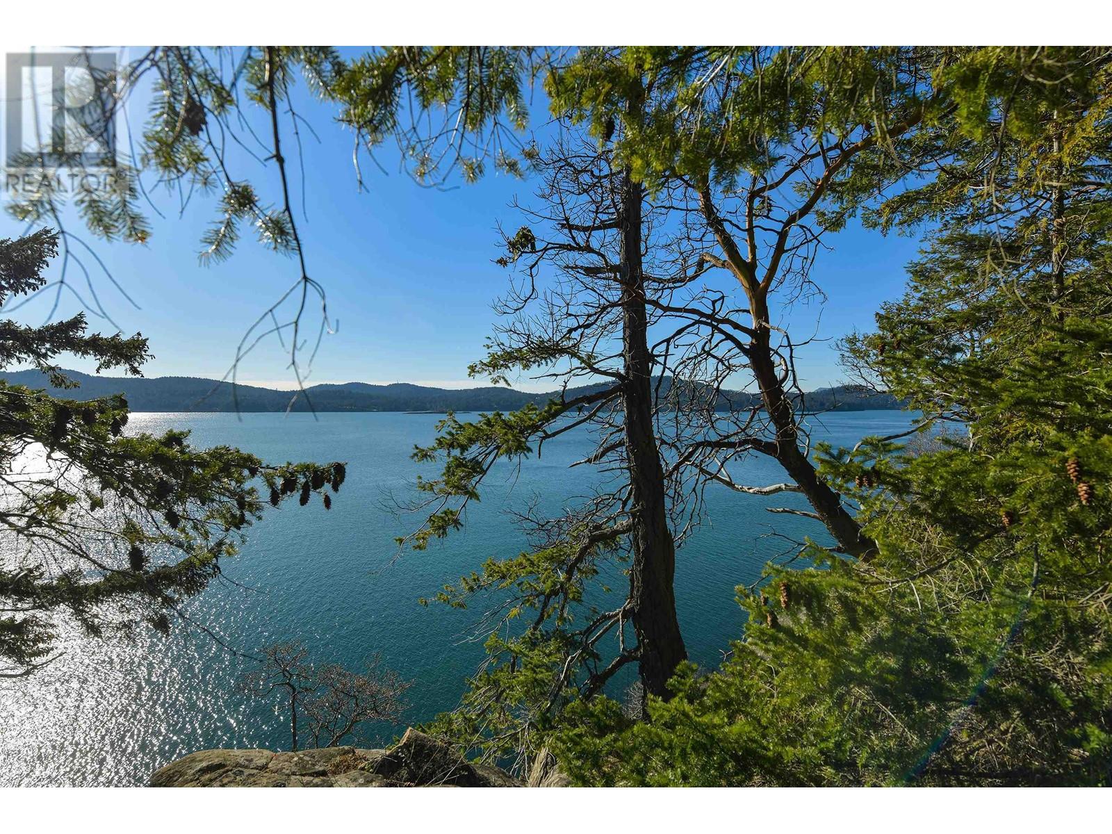 Lot A BEECHWOOD DRIVE, Mayne Island