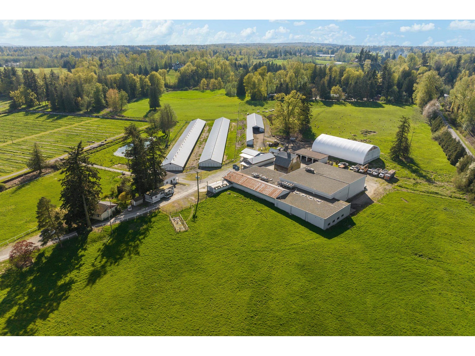 Photo 1 of 711 256 Street, Langley BC