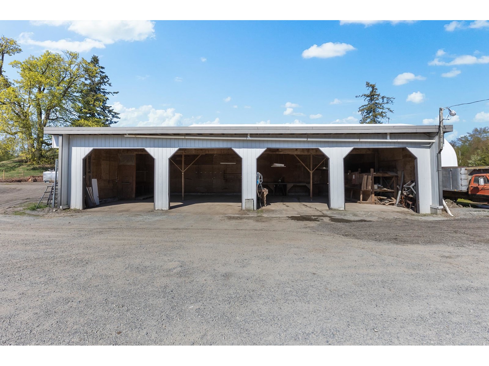Photo 34 of 711 256 Street, Langley BC