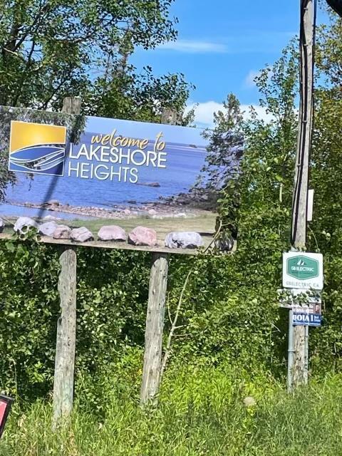 Photo 5 of 7 Thomas Cove, Lakeshore Heights MB