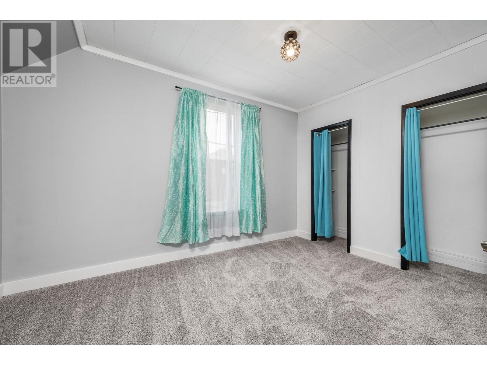  3100 37 Avenue, Vernon