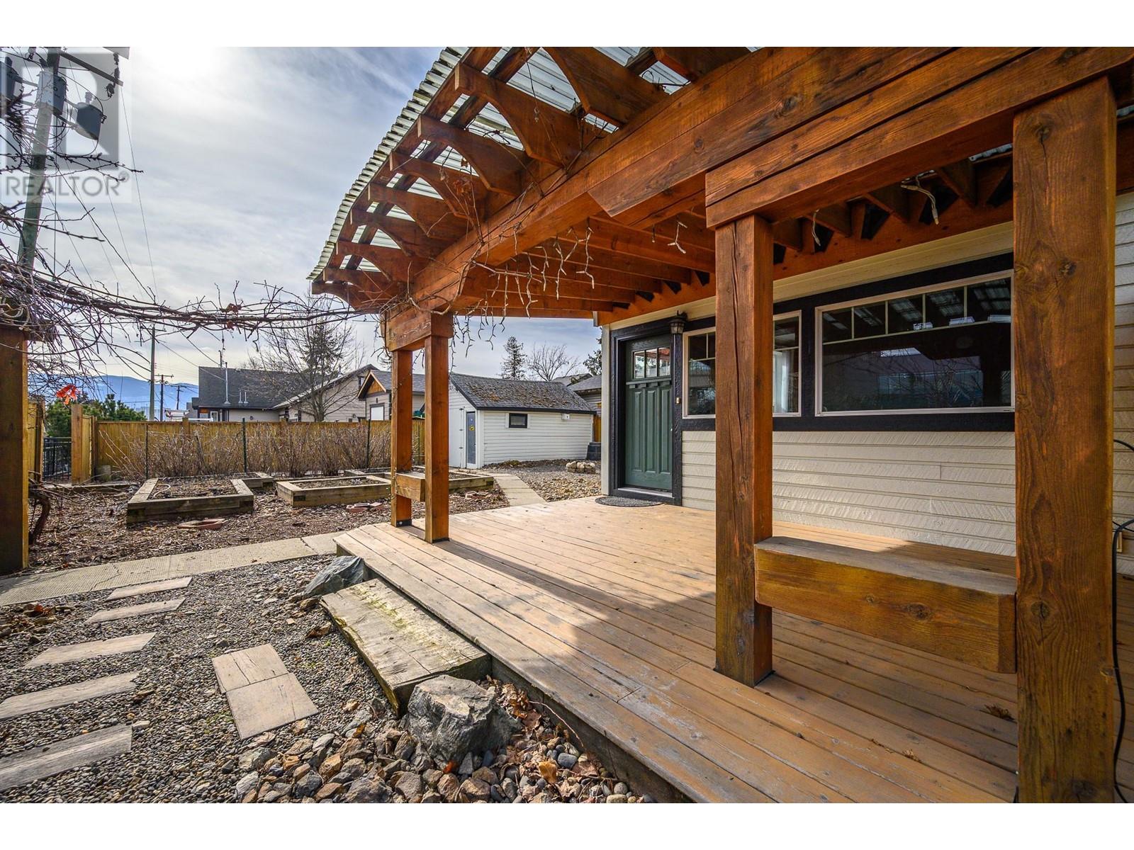 3100 37 Avenue, Vernon