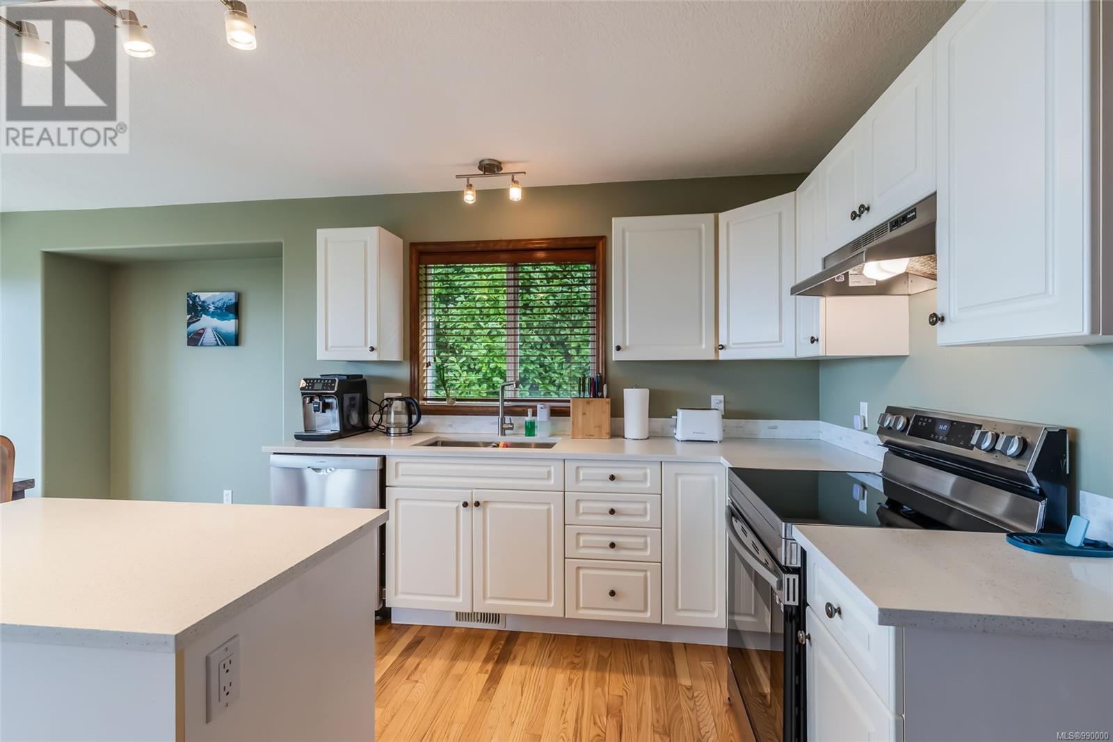 4718 Laguna Way, Nanaimo real estate listing 990000