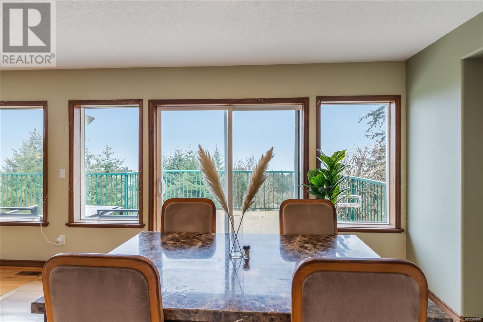 4718 Laguna Way, Nanaimo real estate listing 990000