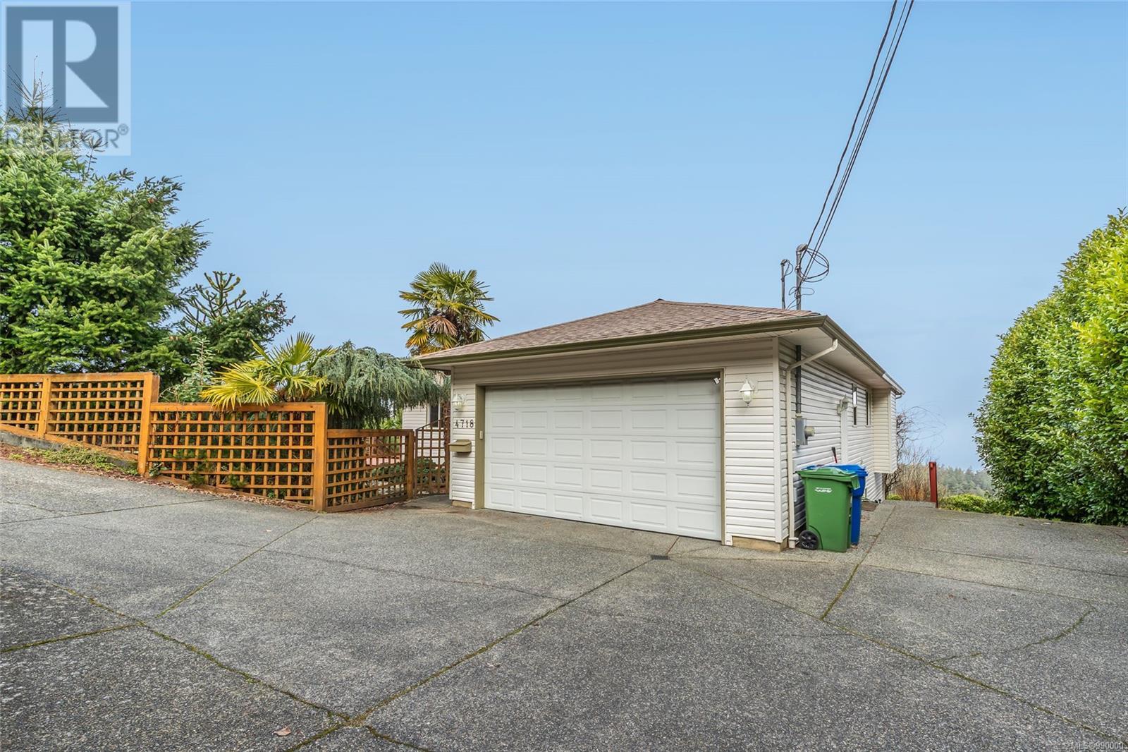 4718 Laguna Way, Nanaimo real estate listing 990000