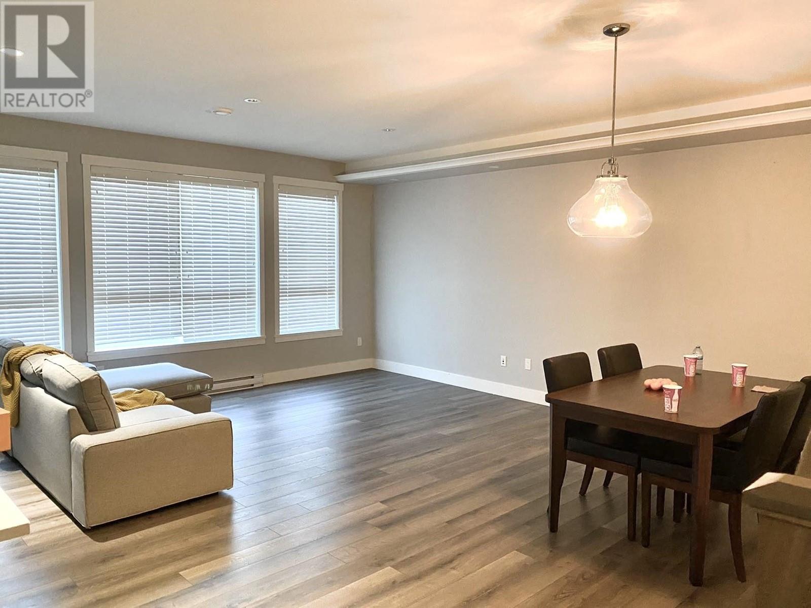 Photo 6 of 7 9211 No 2 Road, Richmond BC