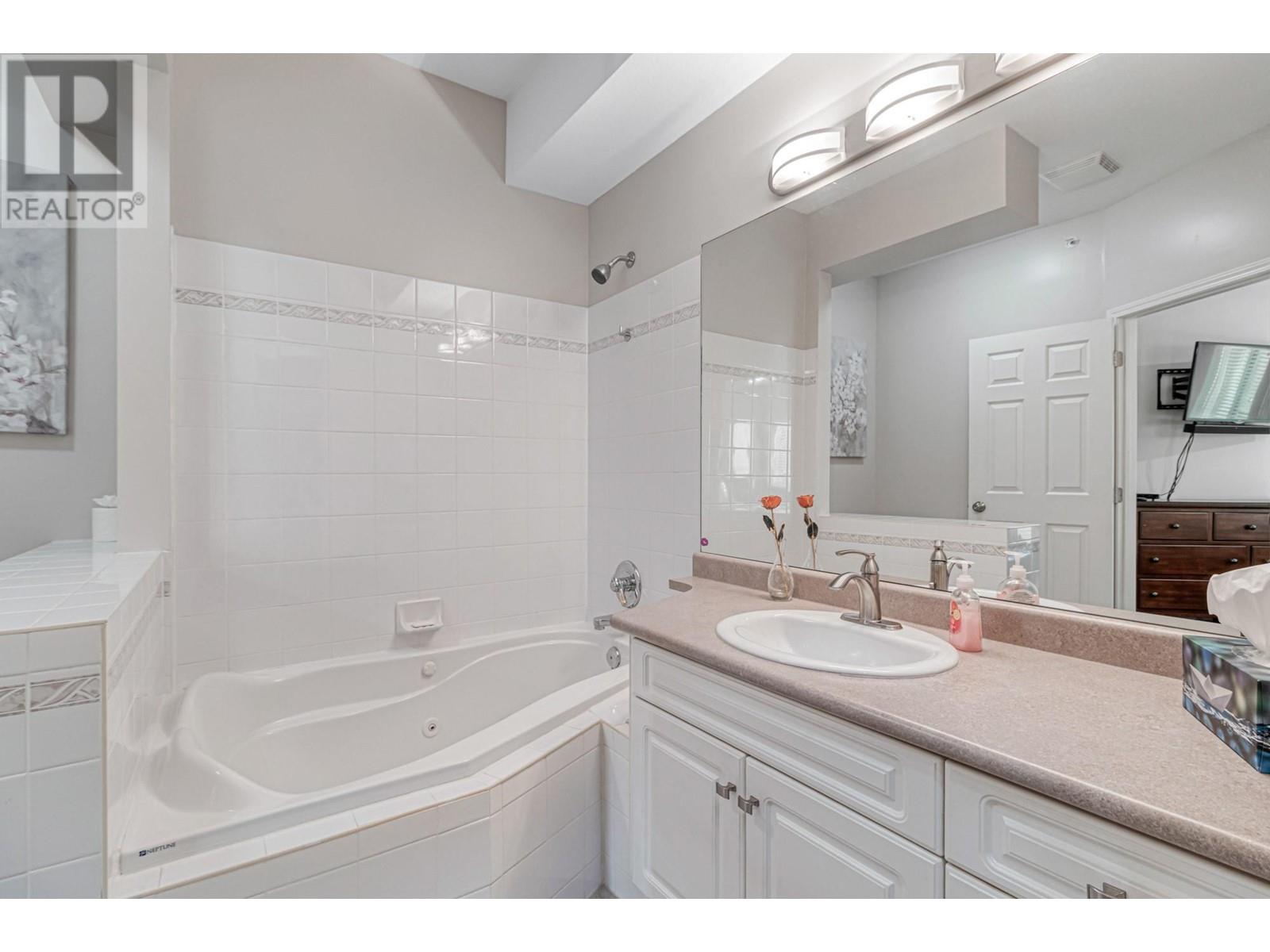 407 1950 Durnin Road, Kelowna