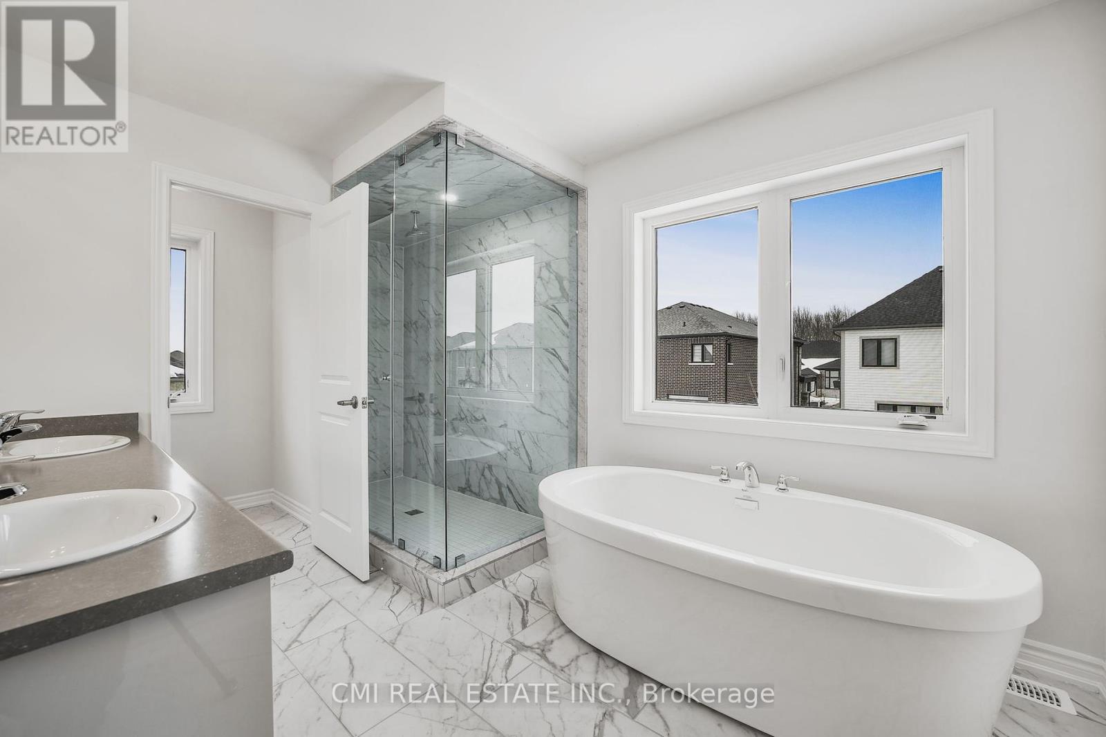 Photo 17 of 89 Sun Valley Avenue, Wasaga Beach ON