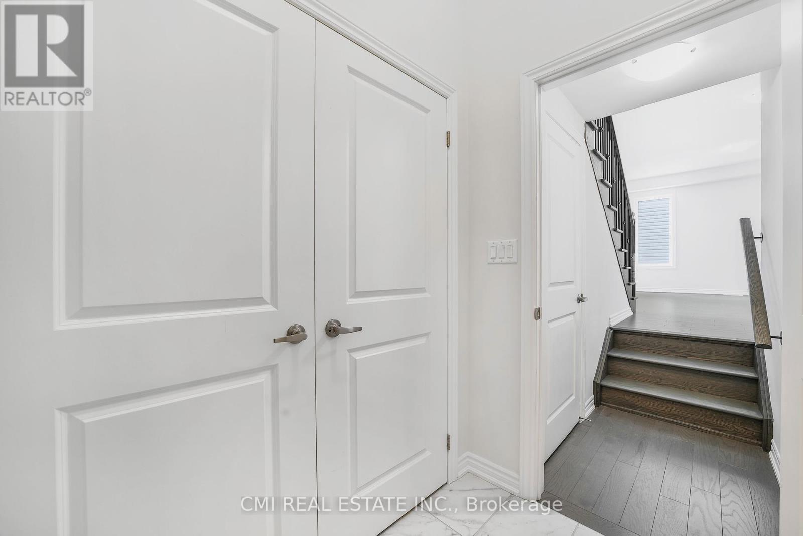 Photo 19 of 89 Sun Valley Avenue, Wasaga Beach ON