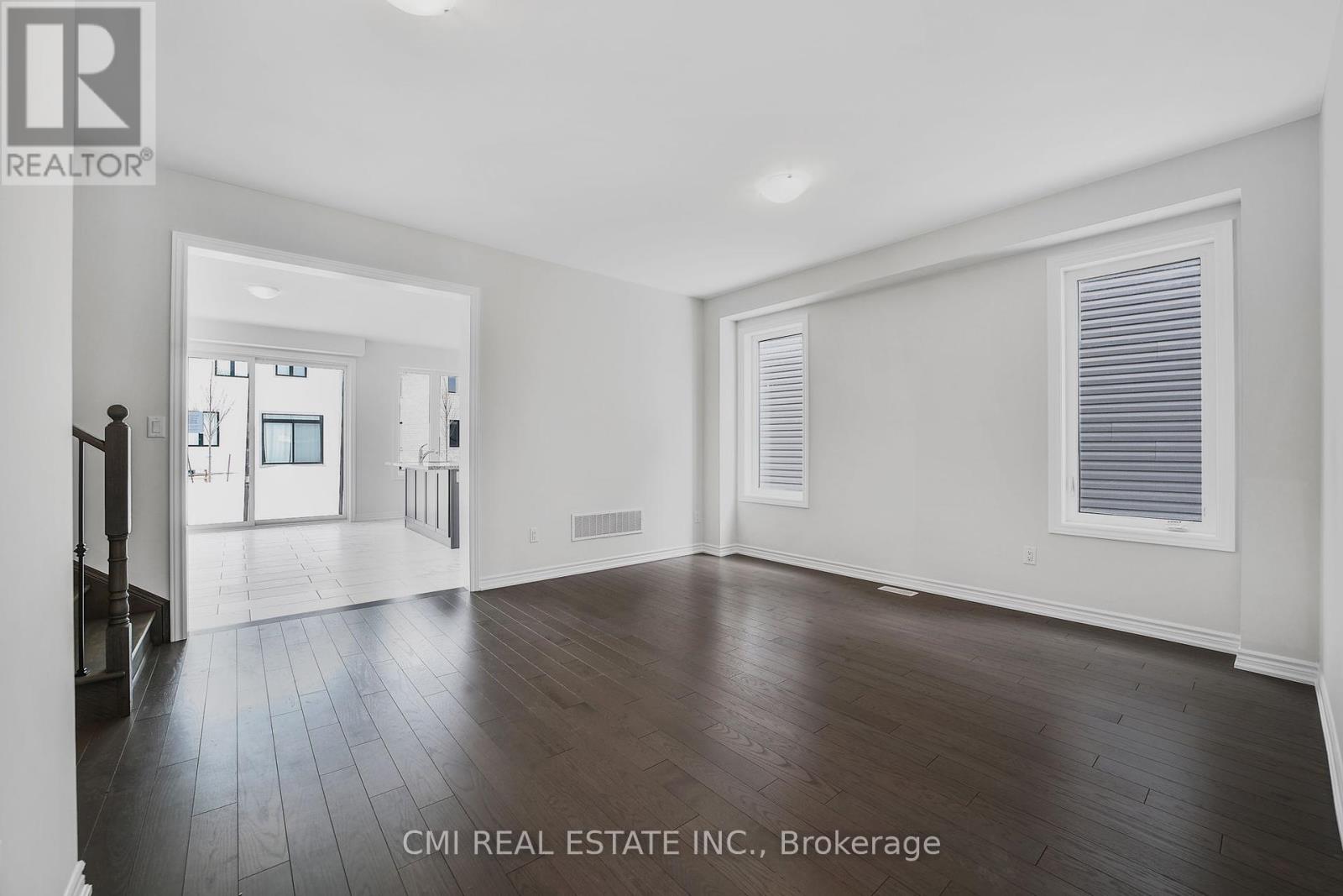 Photo 6 of 89 Sun Valley Avenue, Wasaga Beach ON