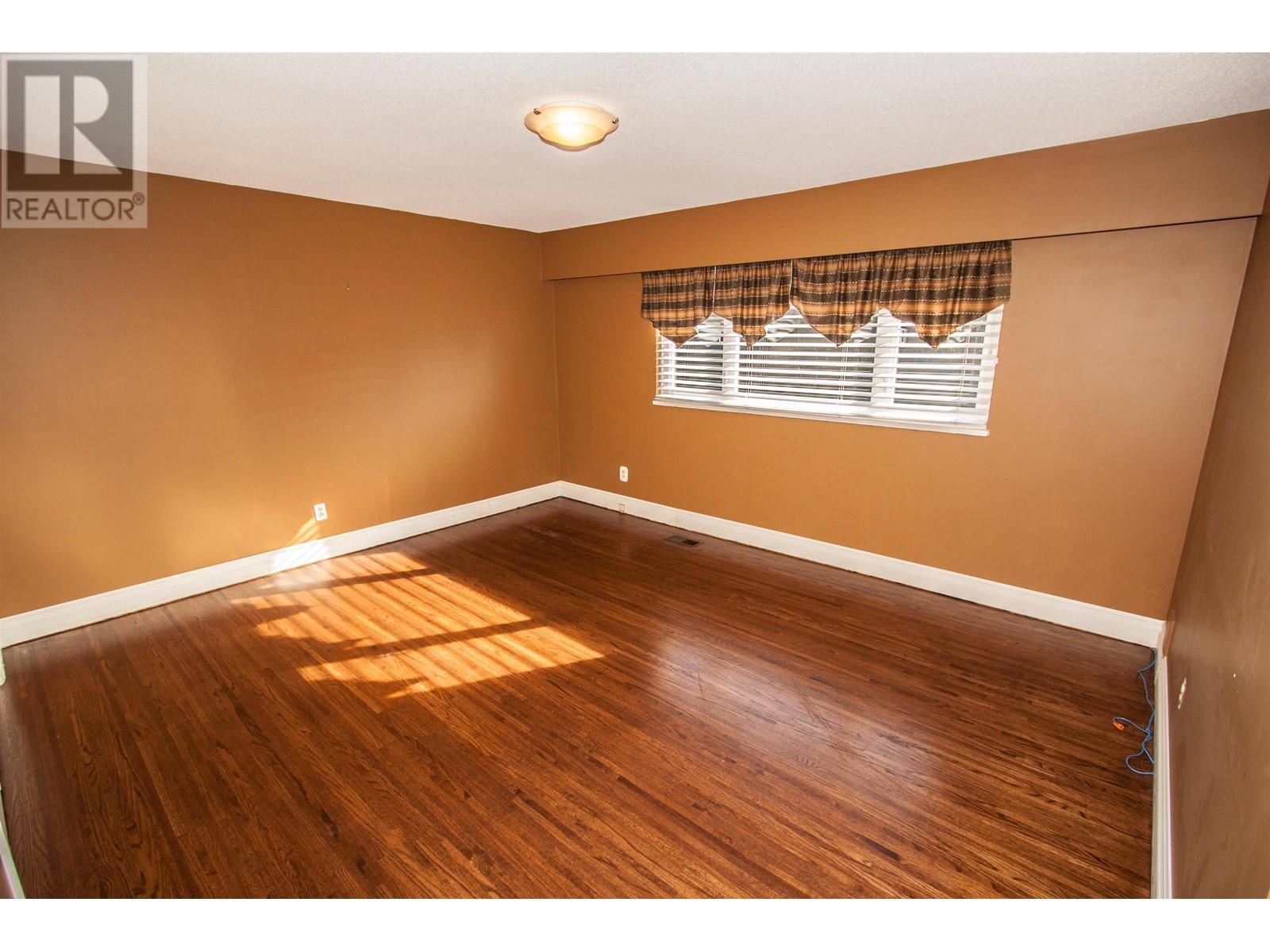 4032 RIPPLE ROAD, West Vancouver real estate listing R2972433