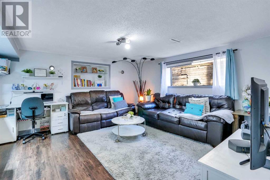 Single Family House Bungalow for Sale in   Street SE Forest Lawn Calgary 