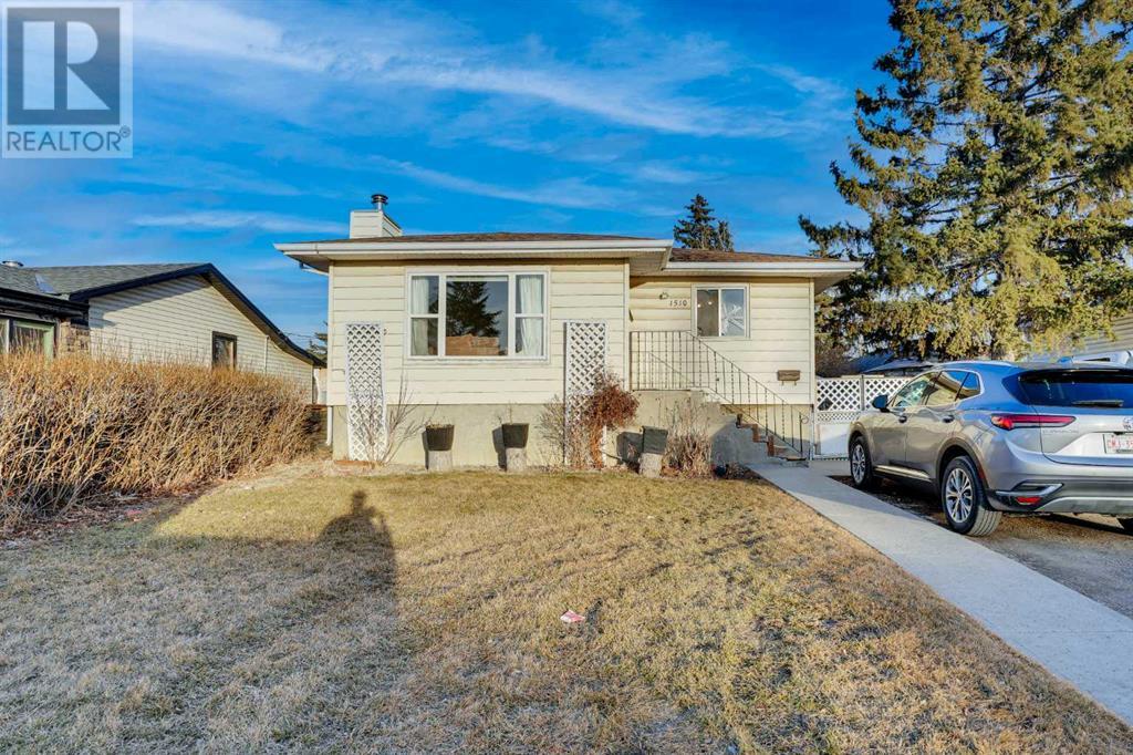 Single Family House Bungalow for Sale in   Street SE Forest Lawn Calgary 