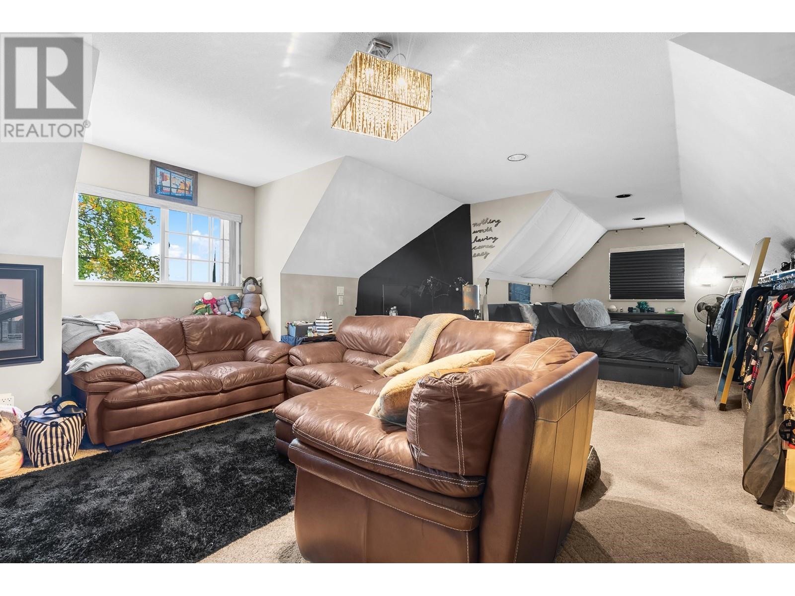 13222 SHARPE ROAD, Pitt Meadows real estate listing R2972871