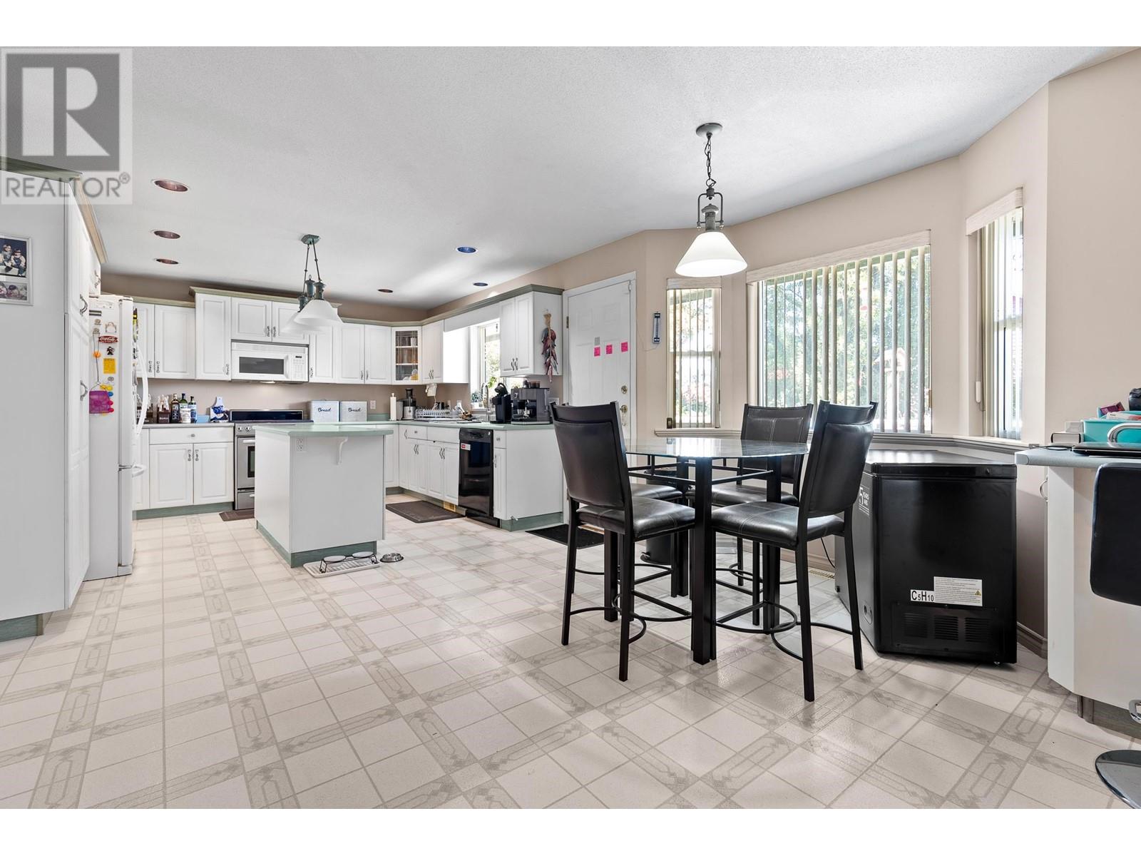 13222 SHARPE ROAD, Pitt Meadows real estate listing R2972871