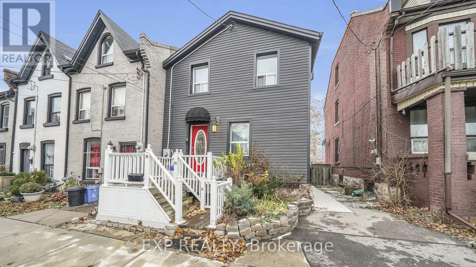 Photo 33 of 19 Railway Street, Hamilton ON